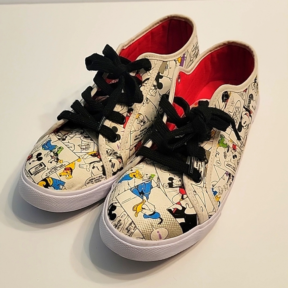 Disneyland Mickey Mouse Disney Comic Book Athletic Shoes. Size 9